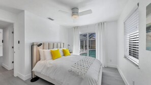 3 habitaciones, escritorio, tabla de planchar con plancha y wifi 