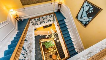 Phòng Suite | 11 phòng ngủ