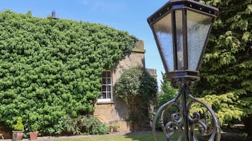 Nhà, hút thuốc | 11 phòng ngủ