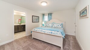 2 bedrooms, desk, iron/ironing board, internet