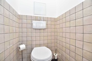 Apartment | Badezimmer | Haartrockner, Handtücher, Shampoo