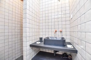 Hair dryer, towels, shampoo