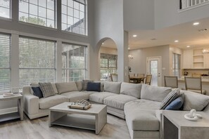 TV, fireplace, offices