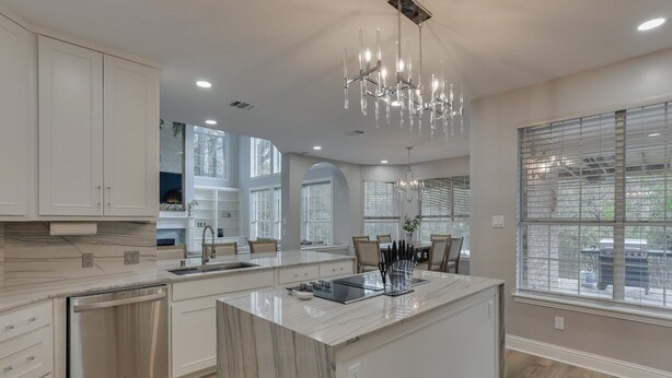 Coffee/tea maker, fridge, microwave, oven - 5BR Oasis w/ Pool • Steps from Lake Ray Hubbard (Rowlett)