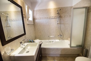 3 bedrooms