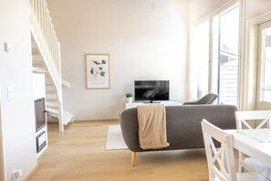 Smart TV, fireplace, books - 3-bedroom apartment in lovely Vuokatti at Nuasjärvi lake next to Katinkulta. (Kainuu)