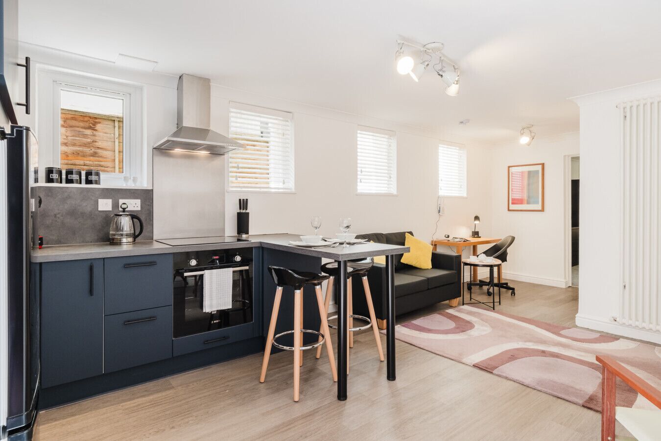 Fridge, oven, coffee/tea maker, toaster