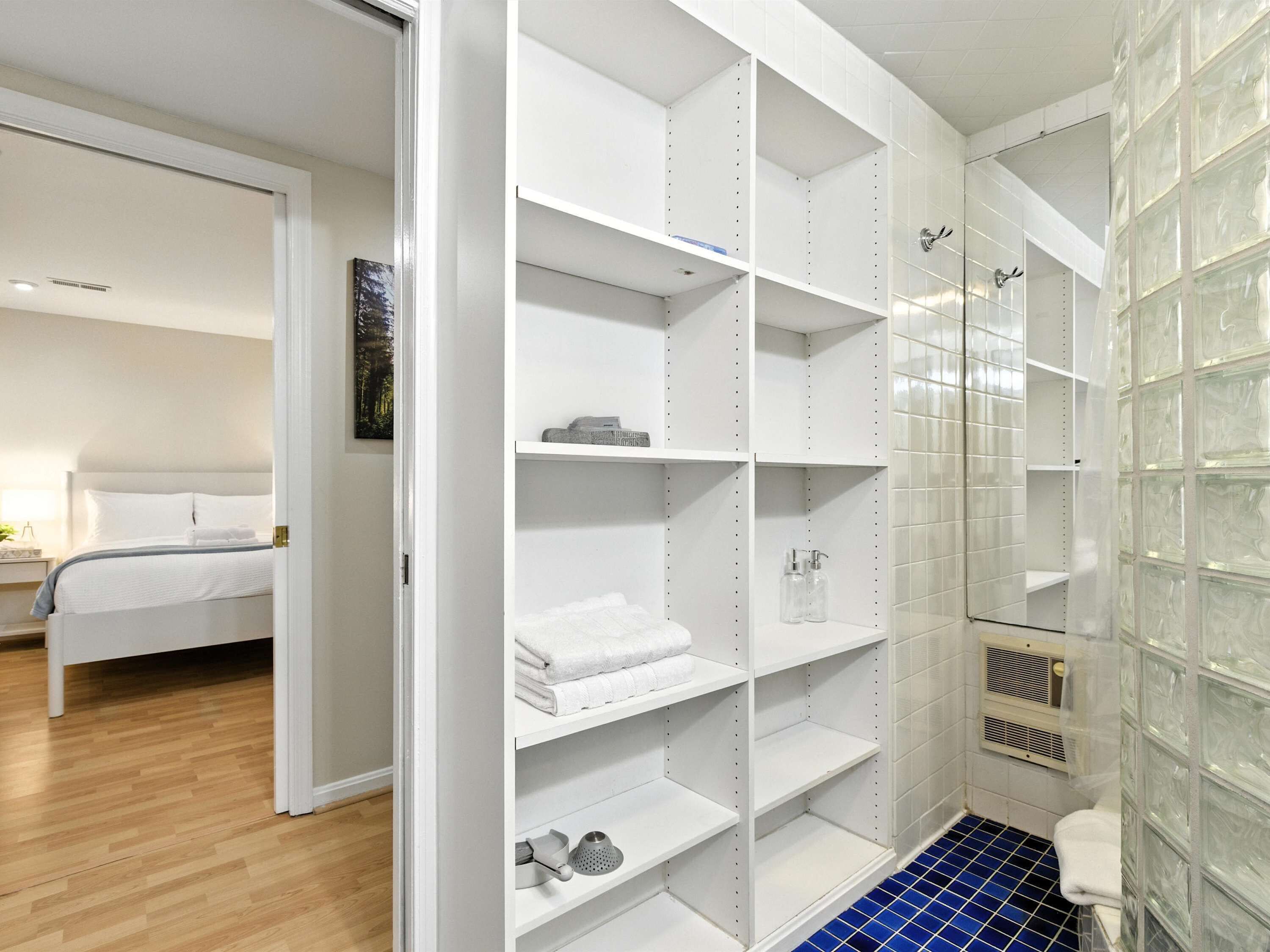 1 bedroom, iron/ironing board, travel crib, WiFi