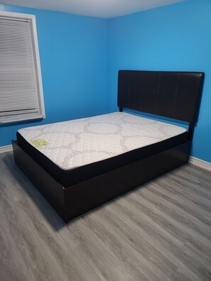 Apartment - The Cozy Napanee Getaway (Greater Napanee)