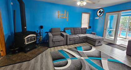 The Cozy Napanee Getaway