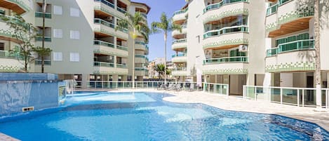 Apartment | Pool | Outdoor pool