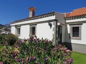 3 bedrooms, Internet