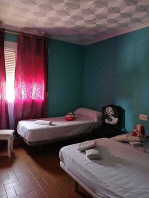 3 chambres, fer et planche à repasser, Wi-Fi