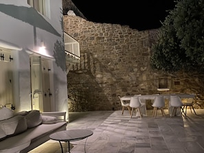 Villa, Smoking | 5 bedrooms, Internet