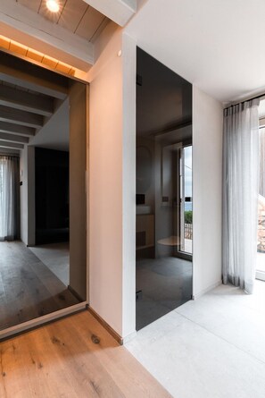4 bedrooms