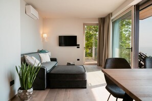 Monolocale | 4 camere