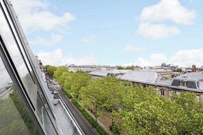 Apartment | Interior - Exceptional Triplex With Terrace - Montmartre (Paris)