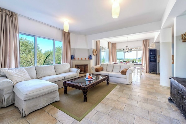 Villa (3 Bedrooms) | Interior