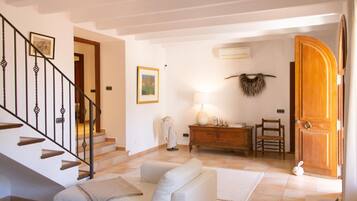 Villa, Smoking