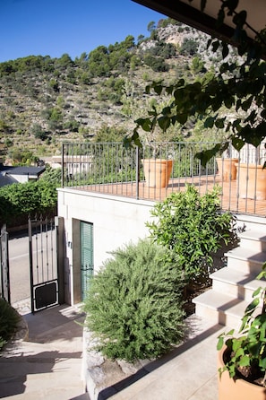 Villa, Smoking