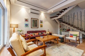 4 bedrooms