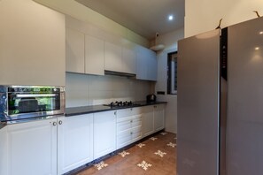 4 bedrooms