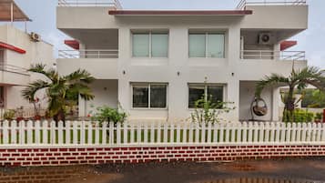 Villa, Smoking | 4 bedrooms