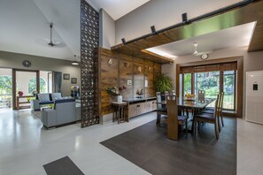 Villa, Smoking | 5 bedrooms