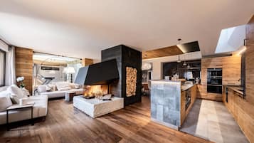 Villa, Smoking