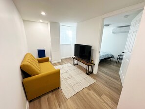 2 bedrooms - Stylish 2BR - EWR Stadium NYC (Newark)