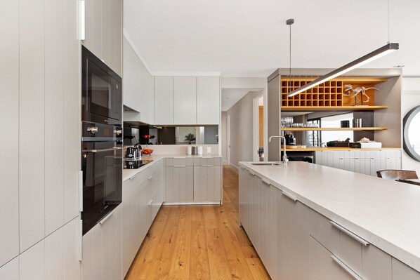 3 habitaciones y acceso a internet