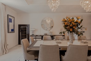 Villa, fumeurs | 12 chambres