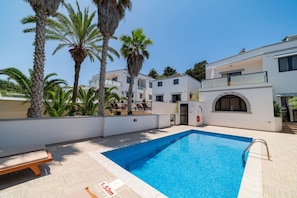 Villa | 3 bedrooms, Internet