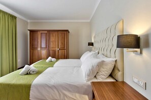 Villa | 3 bedrooms, Internet - Villa Hibiscus 3 Bedroom Villa With Private Pool (Mellieha)