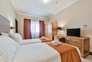 Villa | 3 bedrooms, Internet