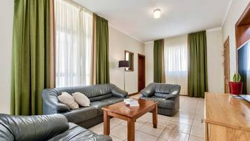 Villa | 3 bedrooms, Internet
