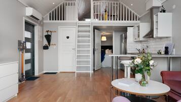 2 bedrooms, Internet