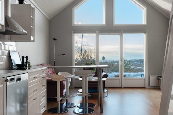 Hus | 2 soverom og internett