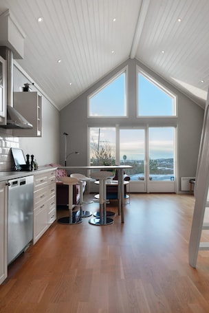 Apartment | 2 bedrooms, Internet