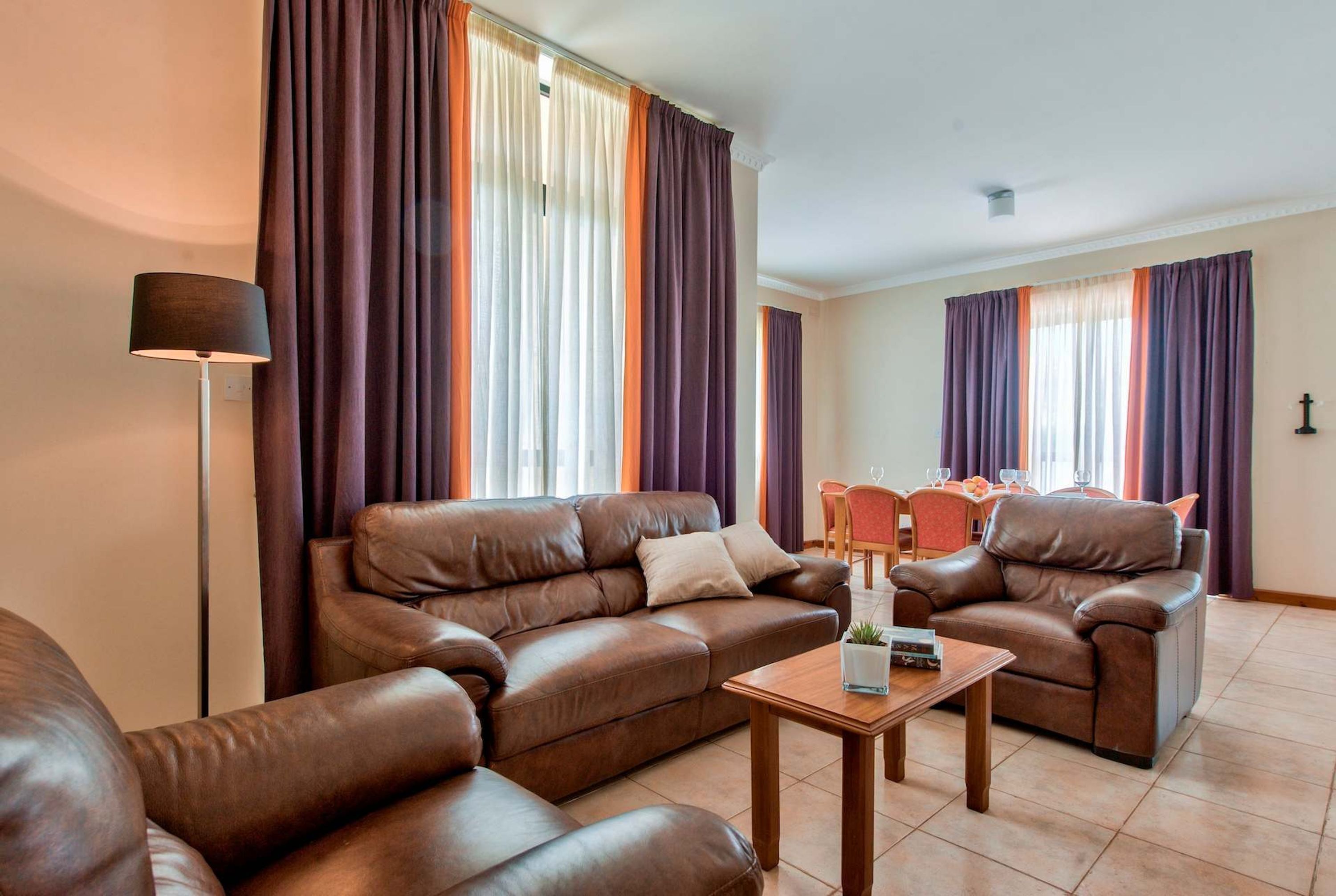 5 bedrooms, Internet