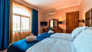 Villa | 5 bedrooms, Internet