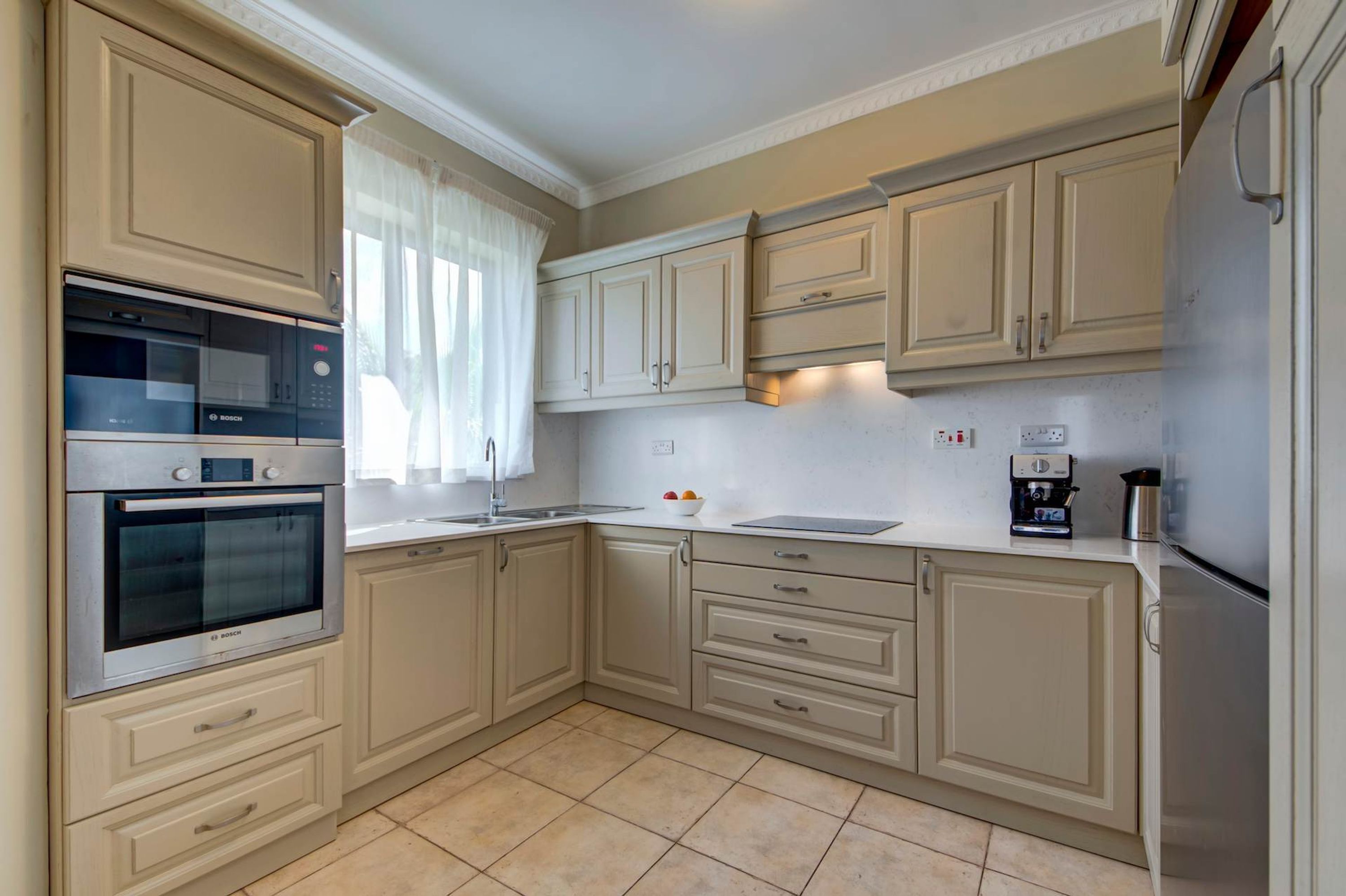 5 bedrooms, Internet