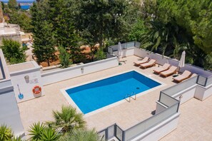 Villa | 3 bedrooms, Internet