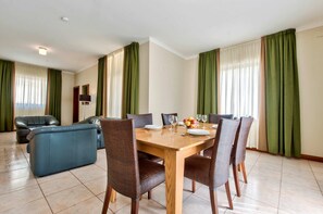 Villa | 3 bedrooms, Internet