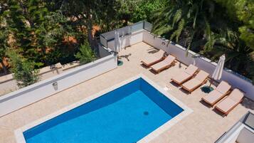 Villa | 3 bedrooms, Internet