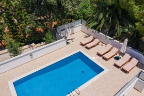 Villa | 3 bedrooms, Internet