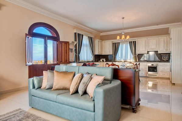 Villa | 3 bedrooms, Internet - Villa Munqar - 3 Bedroom Villa With Private Pool (Zurrieq)