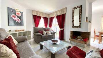 Casa | 3 dormitorios y Internet