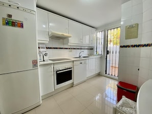 House | 3 bedrooms, Internet