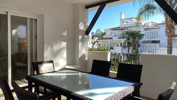 Apartment | 2 bedrooms, Internet